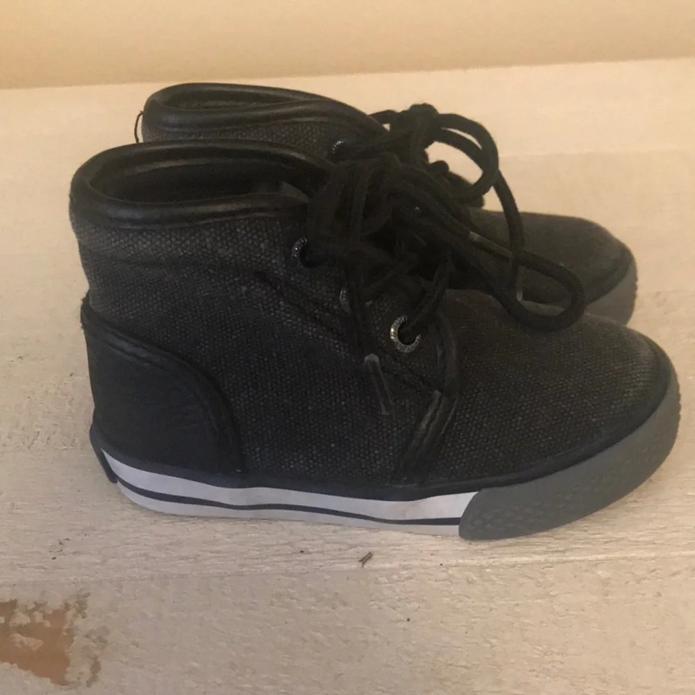 Nautica Toddler Lace Up Sneaker Size 6 - Picture 4 of 5